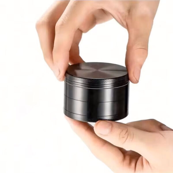 גריינדר מתכת 4 חלקים | Large 4-Piece Grinder